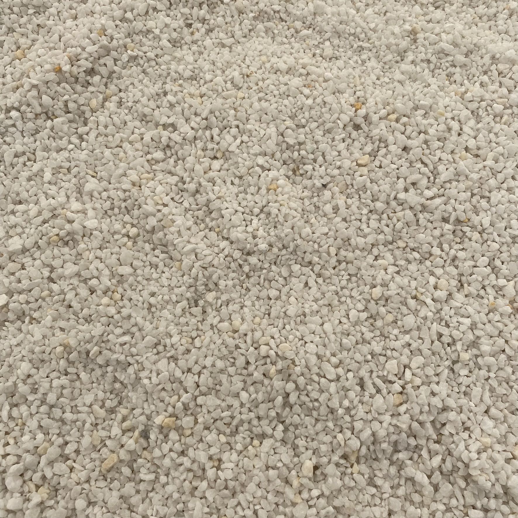 Мраморная микрокрошка супербелая фр. 3-5 мм для каменного ковра