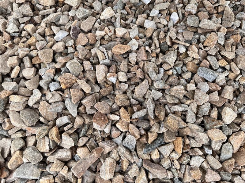 Как выглядит мраморная крошка и что из нее делают?