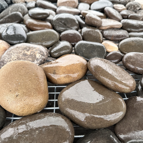 Галька речная плоская синяя фр. 70-120 мм