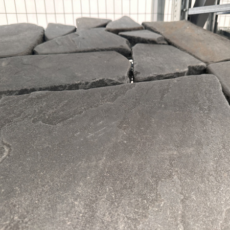 Плитняк песчаник галтованный серо-синий толщ. 30 мм