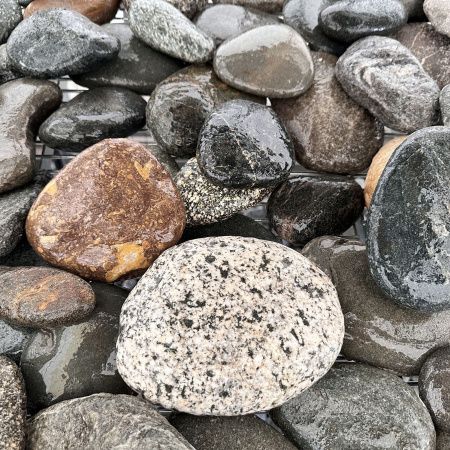 Галька речная "Микс" плоская фр. 150-300 мм